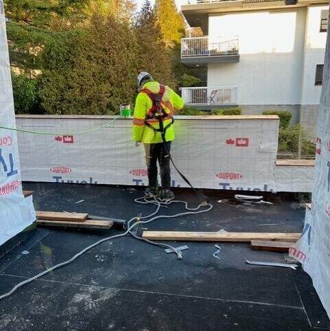 Fall Hazard over parapet is over 10'